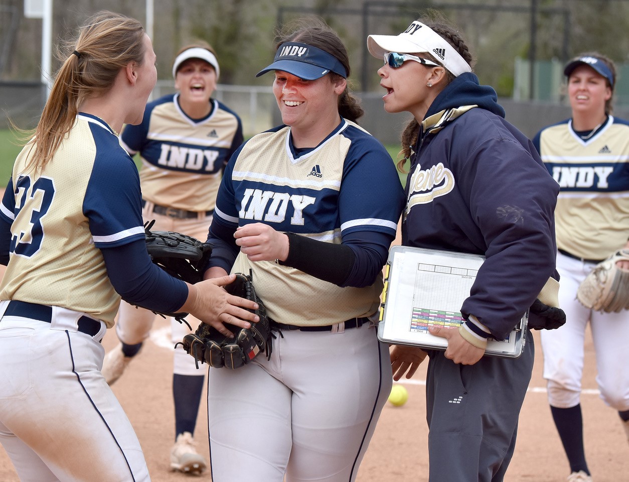 Pirates trade wins with Hesston Larks, gearing up for Cloud County